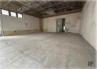 広尾のスケルトン物件の内装