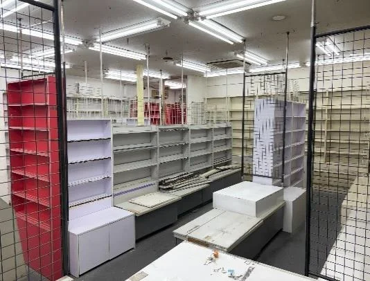 新小岩の物販居抜きの内装