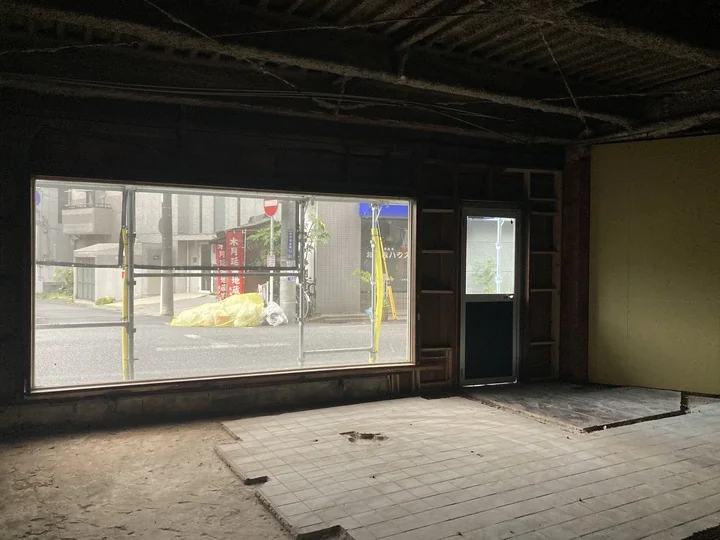 貸店舗(スケルトン)の内装