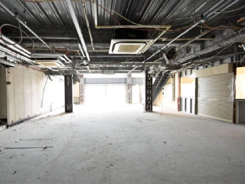 お台場海浜公園のスケルトン物件の内装