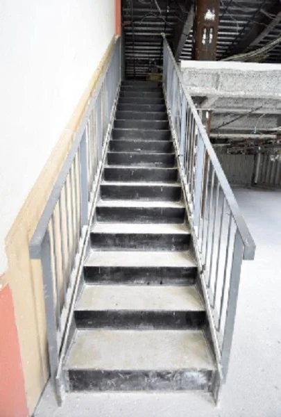 貸店舗(スケルトン)の内装