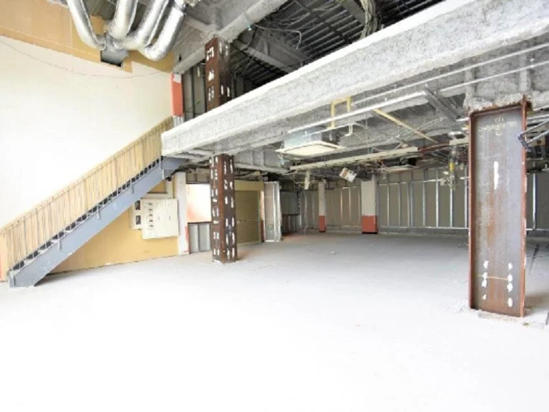 お台場海浜公園のスケルトン物件の内装