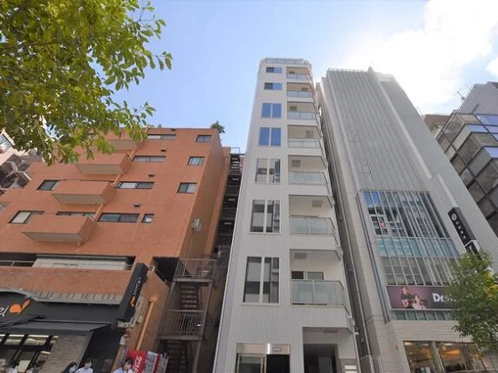 麻布十番のスケルトン物件の外観