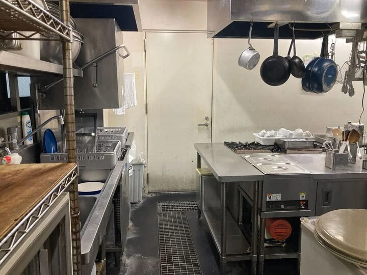 ビストロ・洋食の居抜き物件の厨房