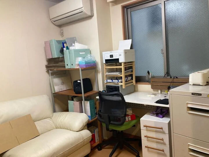 用賀のビストロ・洋食居抜きの内装