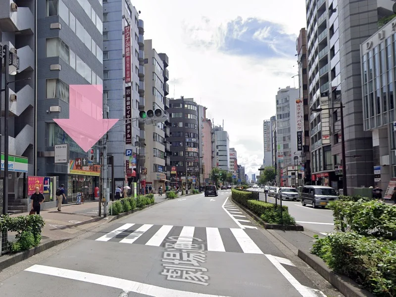 池袋の事務所仕様店舗物件の外観