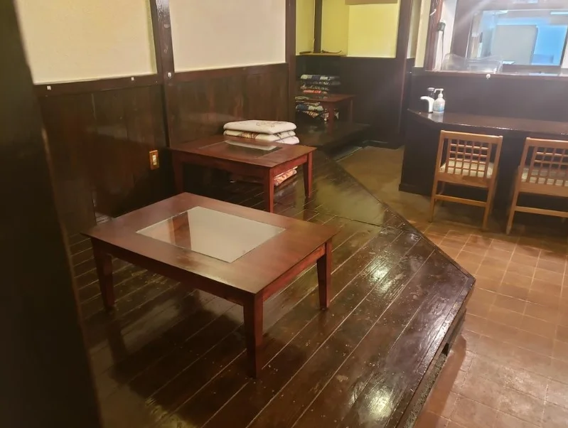 河辺の居抜き店舗の内装