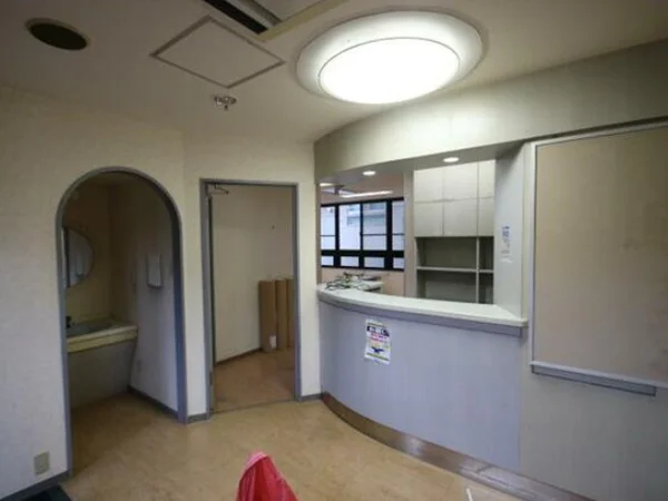 平間の歯科居抜きの内装