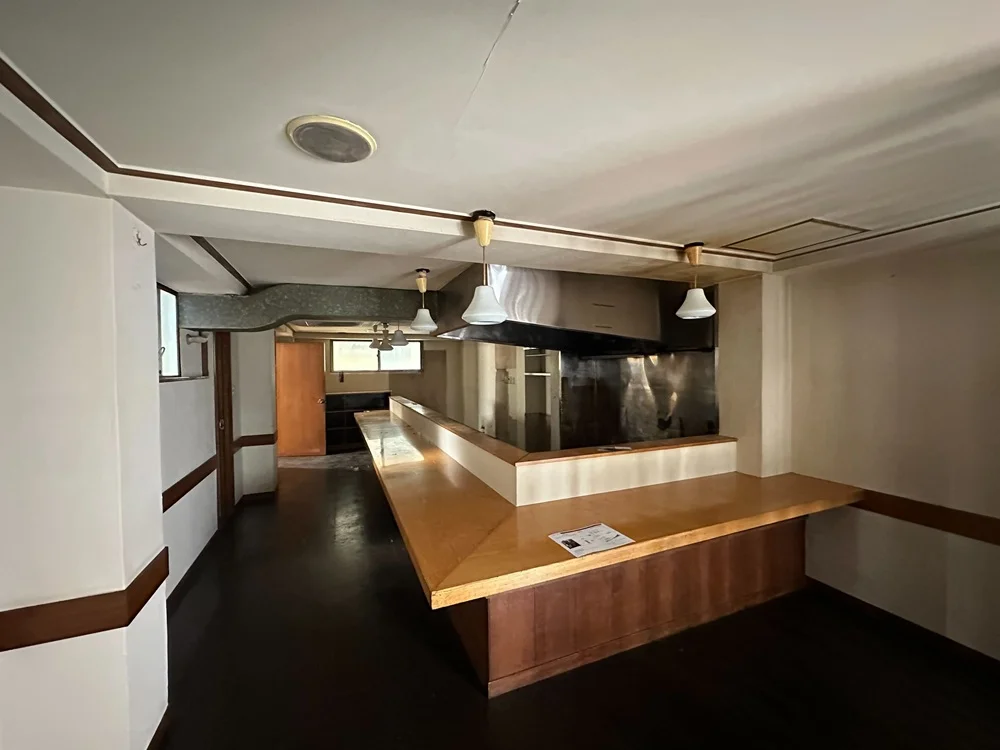 大岡山の居酒屋居抜きの内装