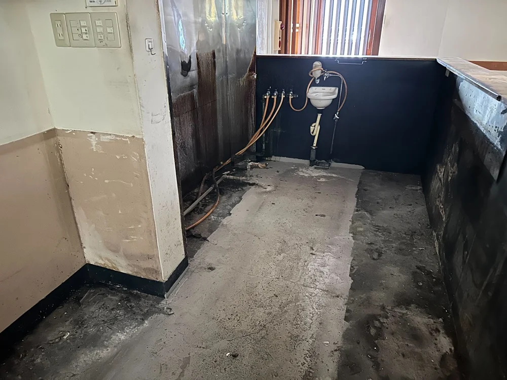 大岡山の居抜き店舗の厨房