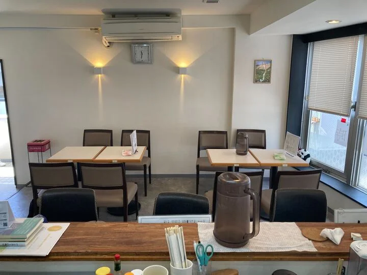 国府台のダイニングバー居抜きの内装