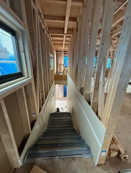 鎌倉のスケルトン店舗物件の内装