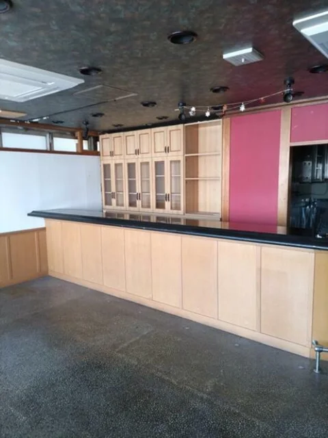 河辺の定食屋居抜きの内装