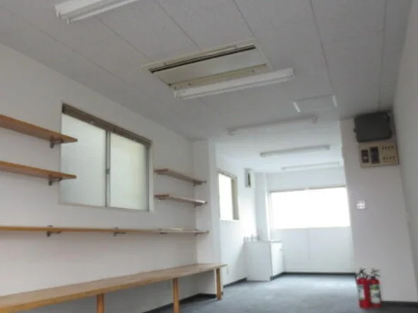 武蔵関の事務所仕様店舗物件の内装