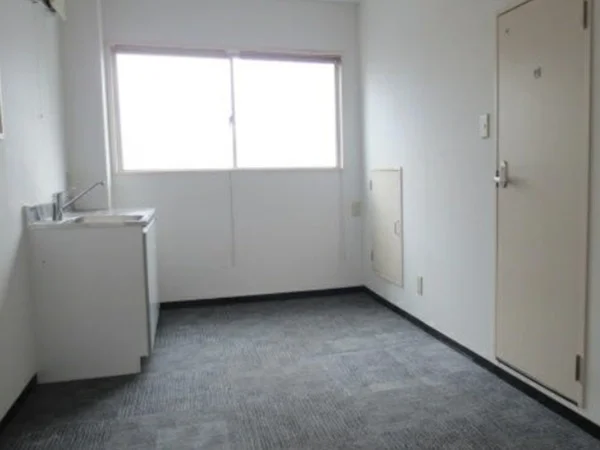 武蔵関の事務所仕様店舗物件の内装