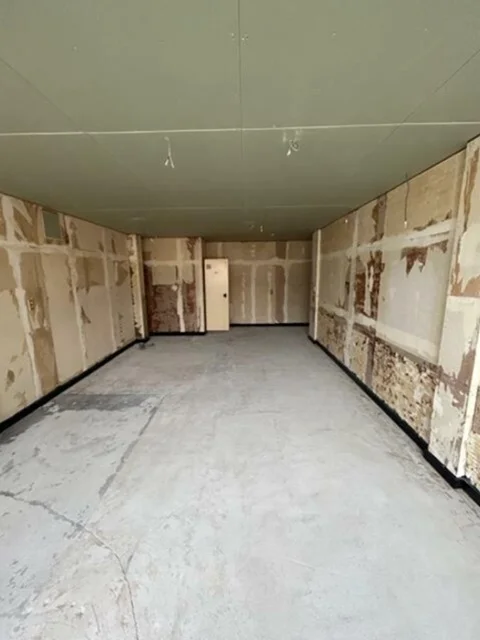 中野島のスケルトン物件の内装