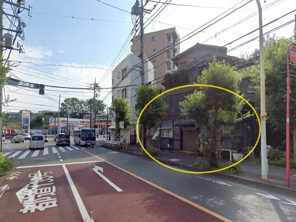 国分寺の物販居抜きの外観