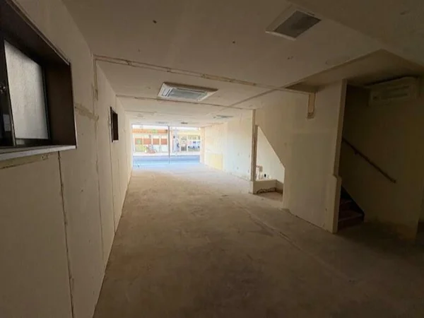 柴崎のスケルトン物件の内装