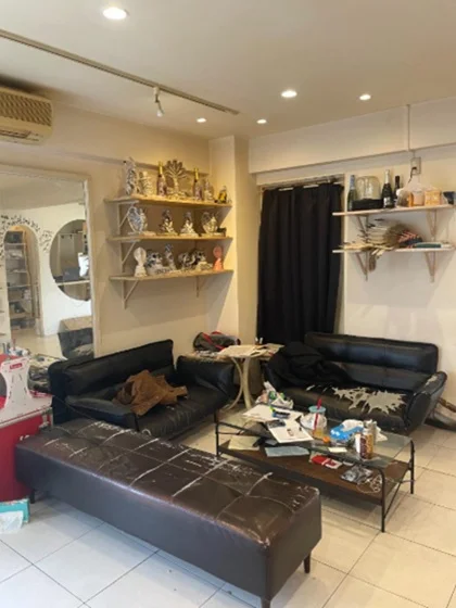 物販の居抜き物件の内装