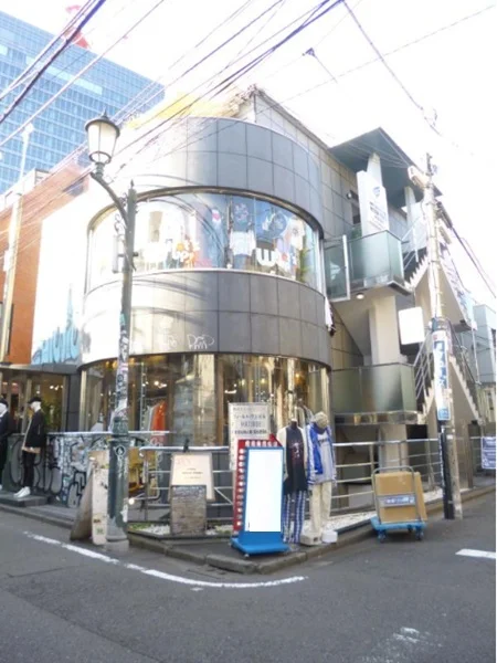 物販の居抜き物件の外観