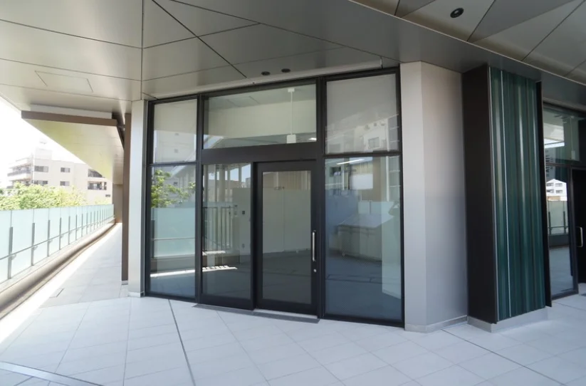 小岩の事務所仕様店舗物件の外観