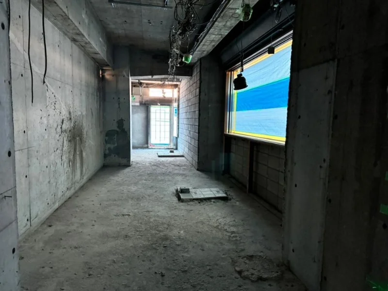 貸店舗(スケルトン)の内装