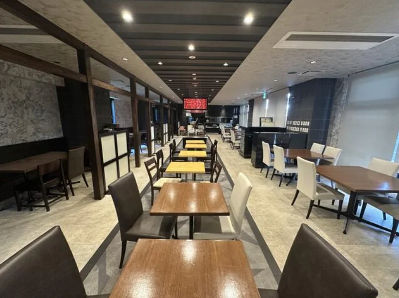 市川塩浜の居抜き店舗の内装