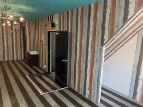 物販の居抜き物件の内装