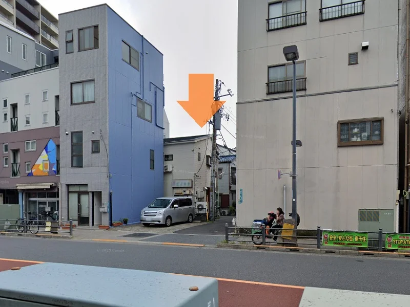 荒川一中前の居酒屋居抜きの外観