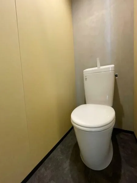 貸店舗(スケルトン)の内装