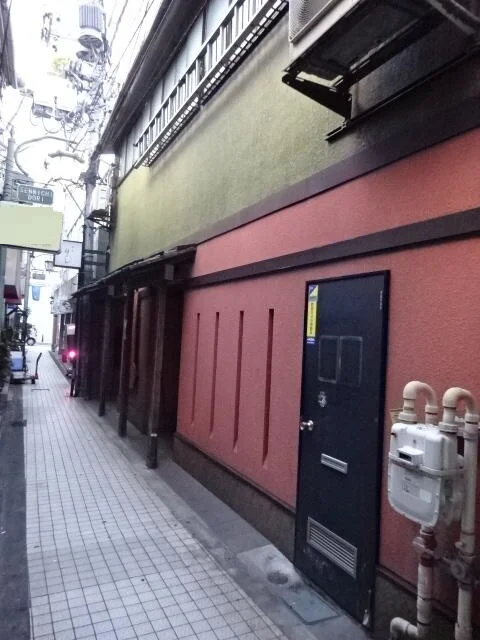 横須賀中央の和食居抜きの外観