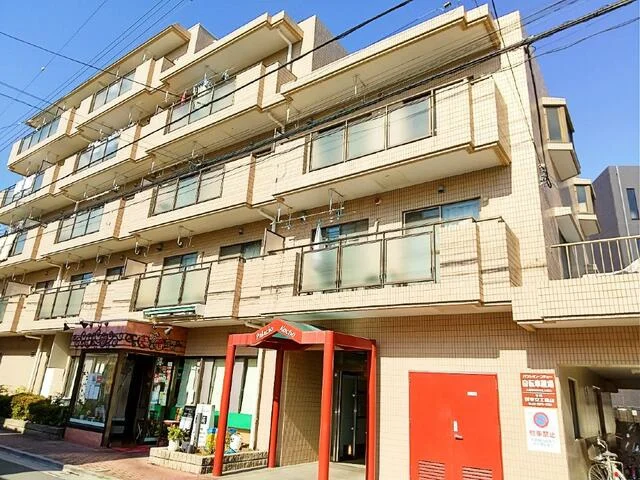 貸店舗(スケルトン)の外観