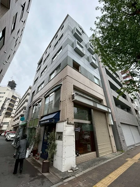 貸店舗(事務所仕様)の外観