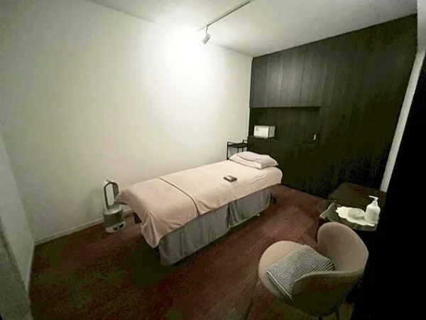 表参道のエステ居抜きの内装