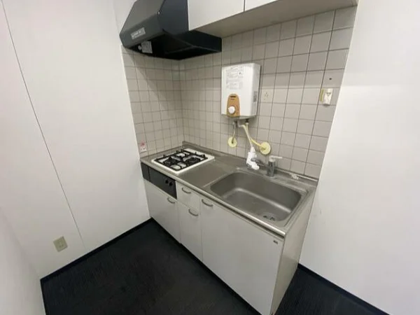 貸店舗(事務所仕様)の内装