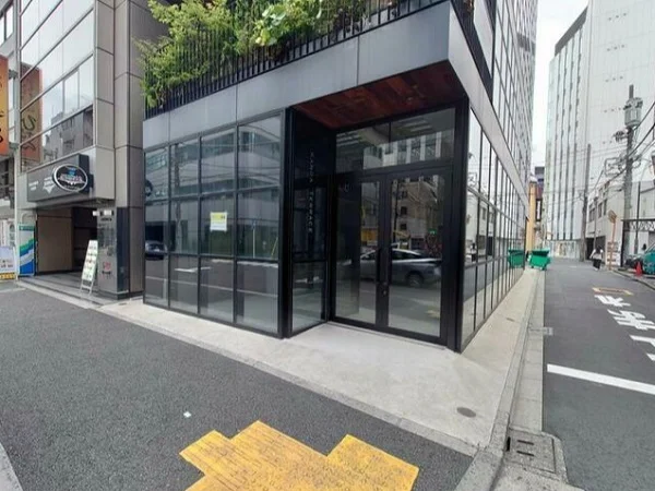 小川町のカフェ・喫茶店居抜きのエントランス