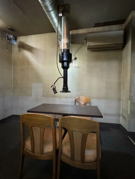 西川口の焼肉屋居抜きの内装