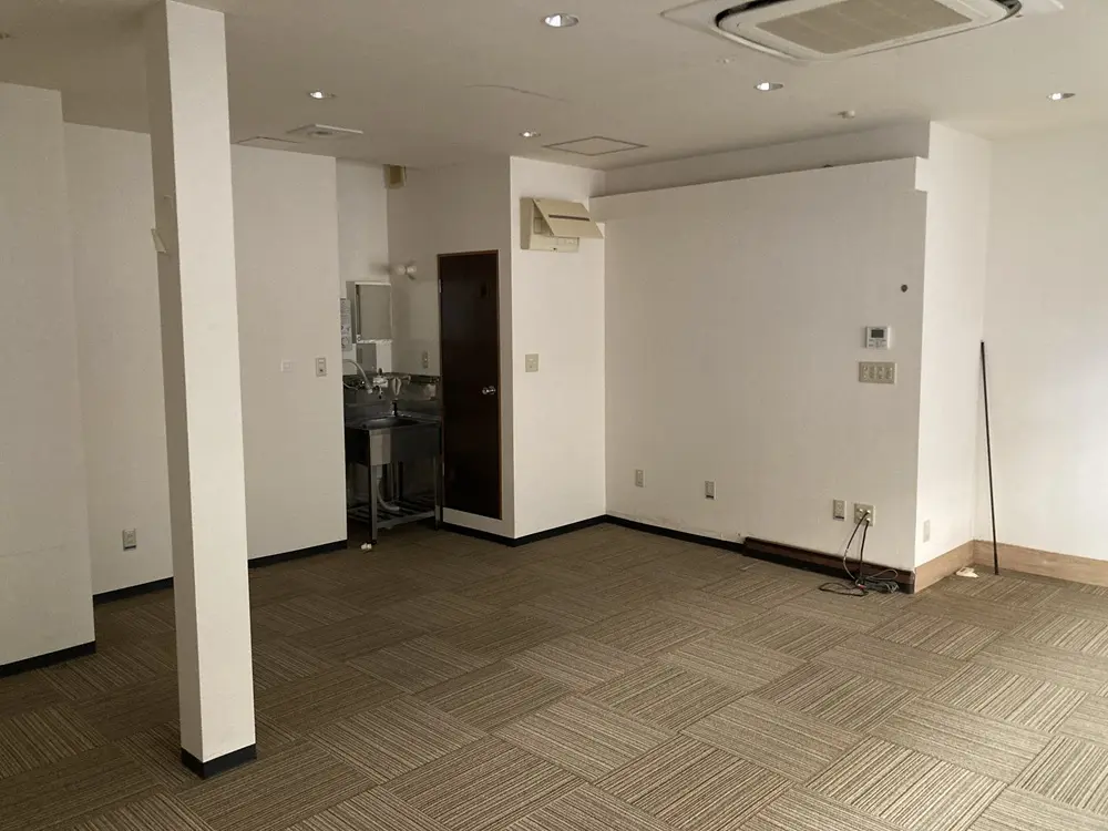 亀有の事務所仕様店舗物件の外観