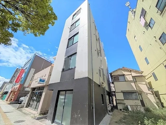 貸店舗(スケルトン)の外観