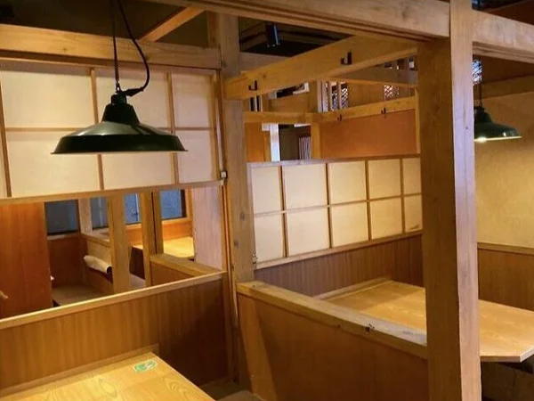 居酒屋の居抜き物件の内装