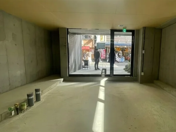 貸店舗(事務所仕様)の内装