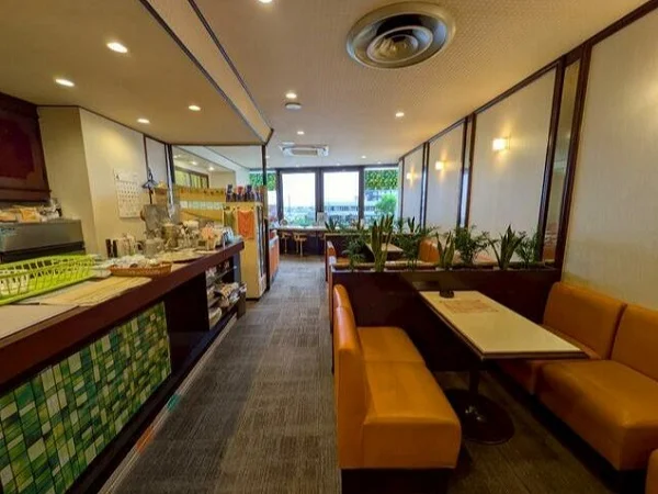 京成津田沼のカフェ・喫茶店居抜きの内装