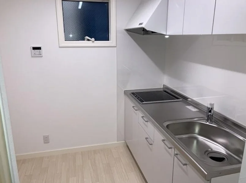 西川口のスケルトン店舗物件の内装