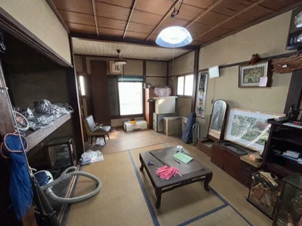 貸店舗(事務所仕様)の内装