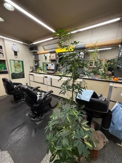 田町の美容室・理容室居抜きの内装