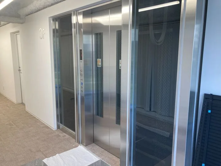 貸店舗(事務所仕様)の内装