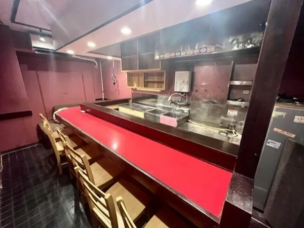 横須賀中央のスナック・パブ居抜きの内装