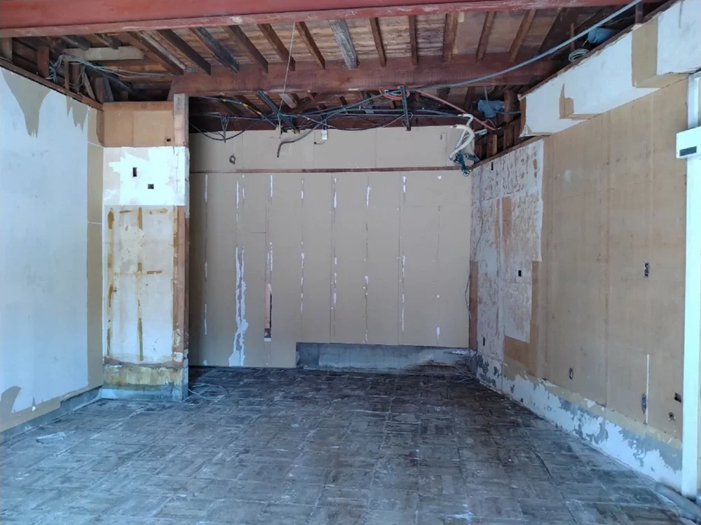 貸店舗(スケルトン)の内装