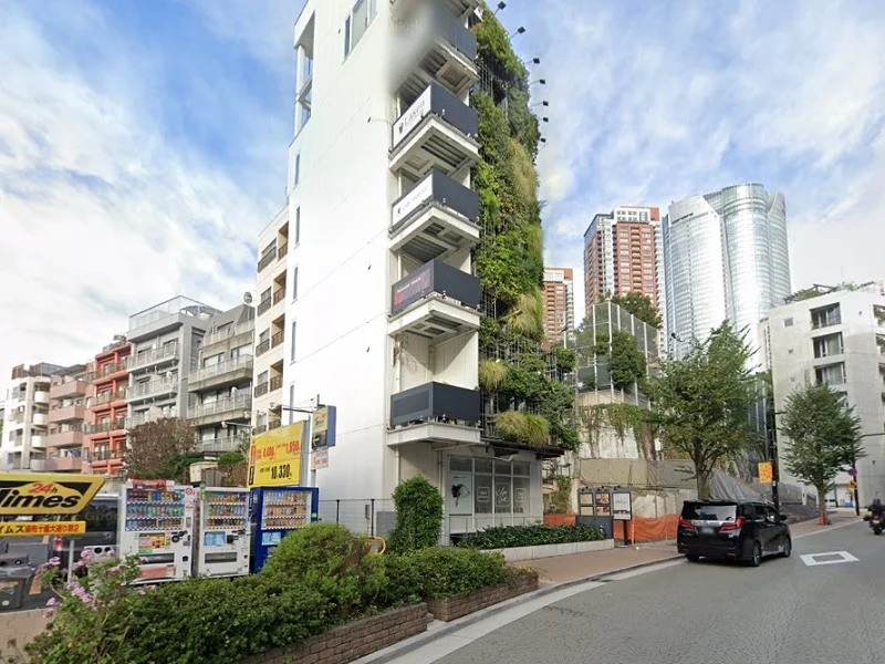 麻布十番の事務所仕様店舗物件の外観