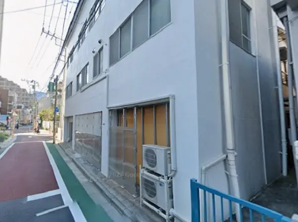 新馬場のスケルトン店舗物件の外観